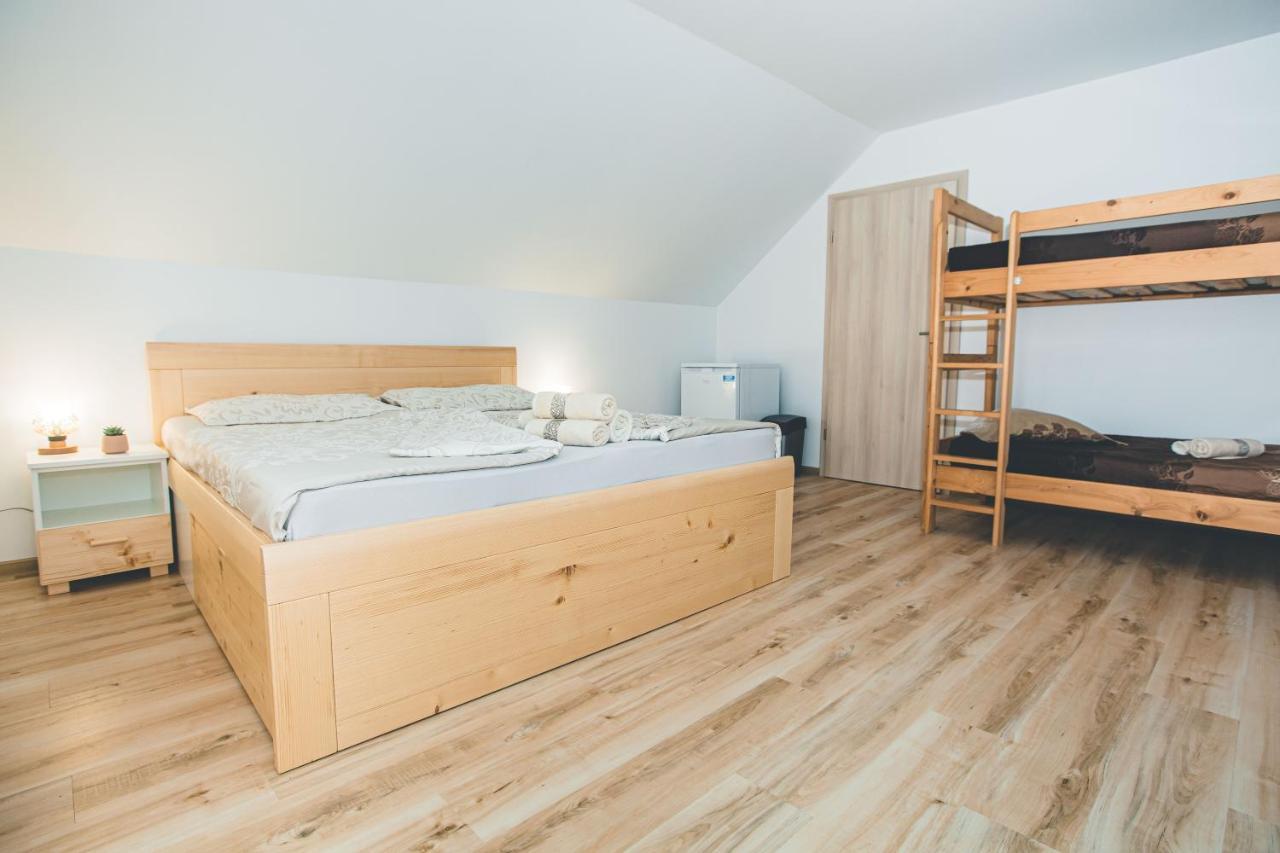 Apartma Pri Bostjanu Škofja Loka Exterior foto